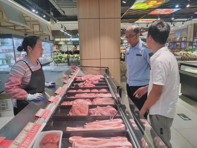 章丘嚴(yán)查畜禽肉及其產(chǎn)品，筑牢肉制品安全防線